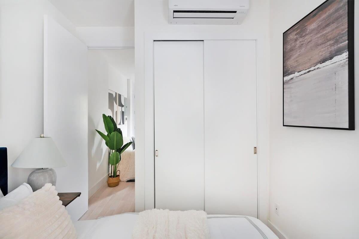 48-1fe Brand New 1br Prime Hell's Kitchen Wd In Unit * New York